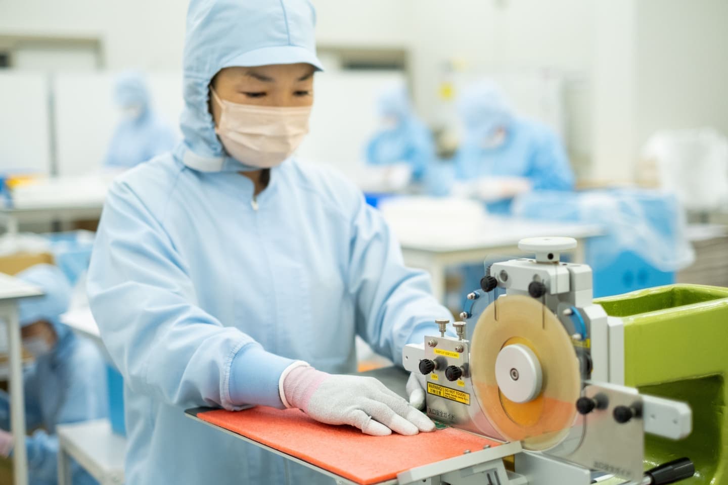 宮一産業株式会社 基板分割